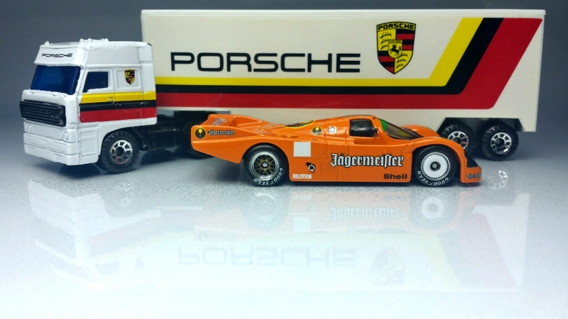 Illustration for article titled Rennsport Reunion: Jager Bombing in a 962